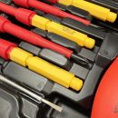 Lumberjack 13 Piece VDE Insulated Electrician Screwdriver Set, 1000V Rated Magnetic Tips Chrome Vanadium Steel, Includes Voltage Tester & Carry Case